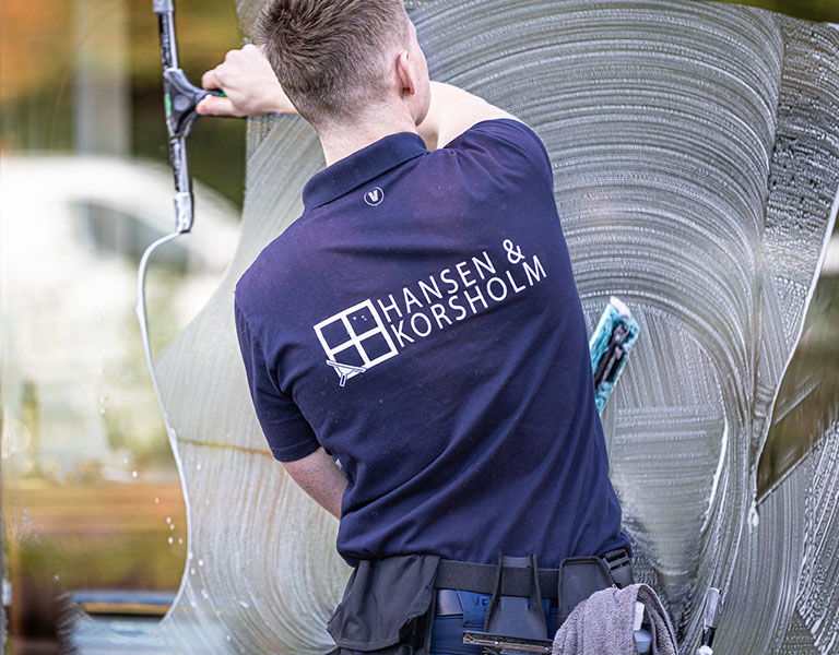 Er vinduespudsning fradragsberettiget hos SKAT?